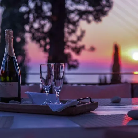 Villa Orama: Sea To Sky Villas