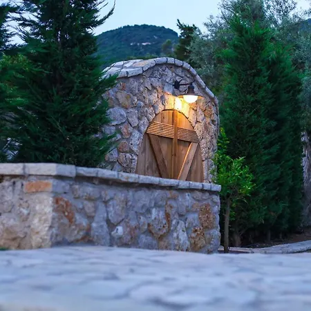 Villa Orama: Sea To Sky Villas
